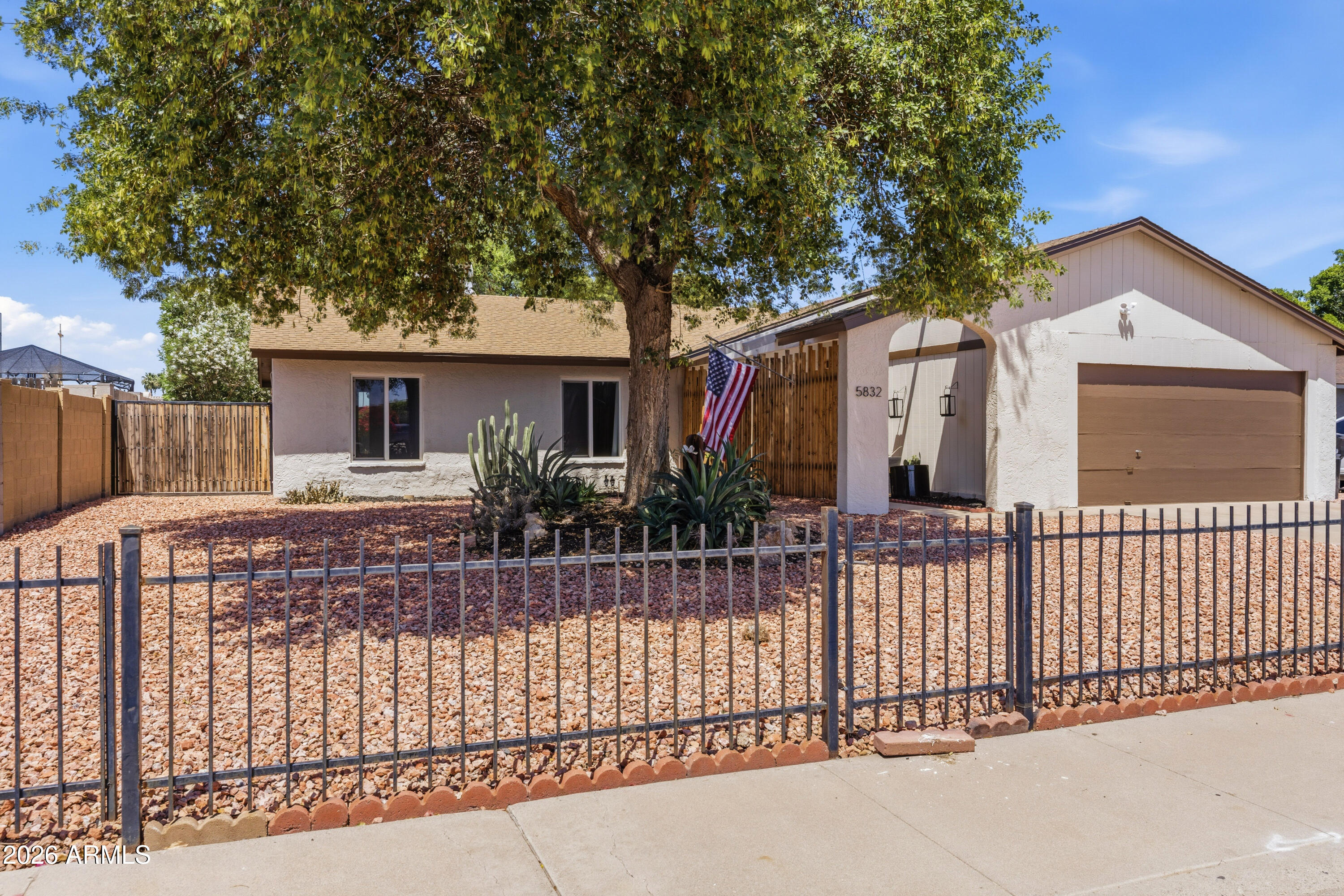 5832 S 45TH Street