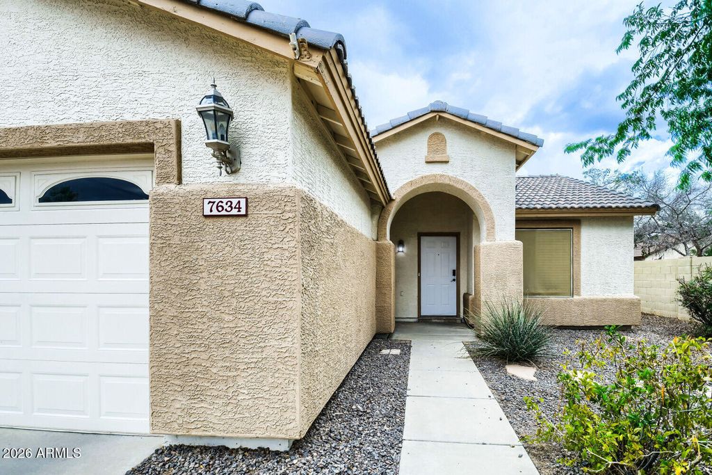 Photo of 7634 E Dover Street, Mesa, AZ 85207 (MLS # 7025099)