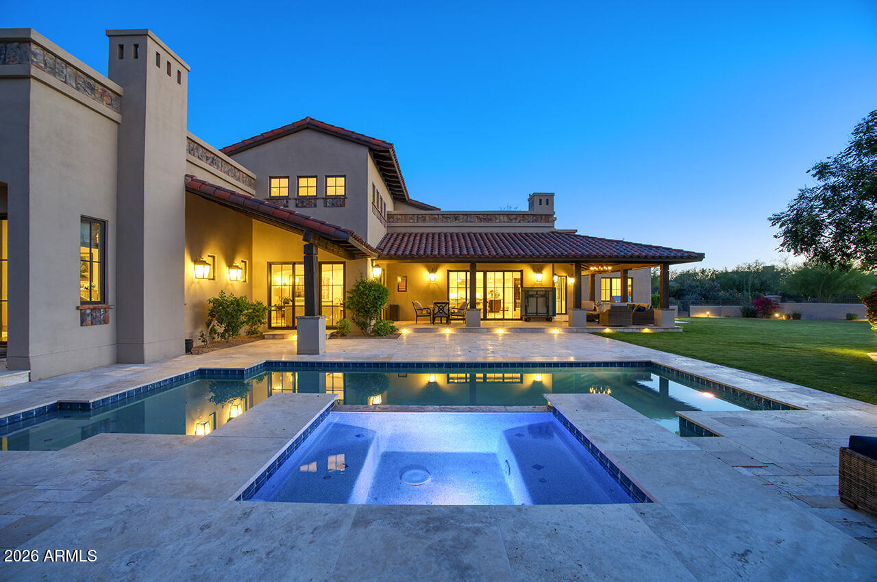 9820 E THOMPSON PEAK Parkway 824