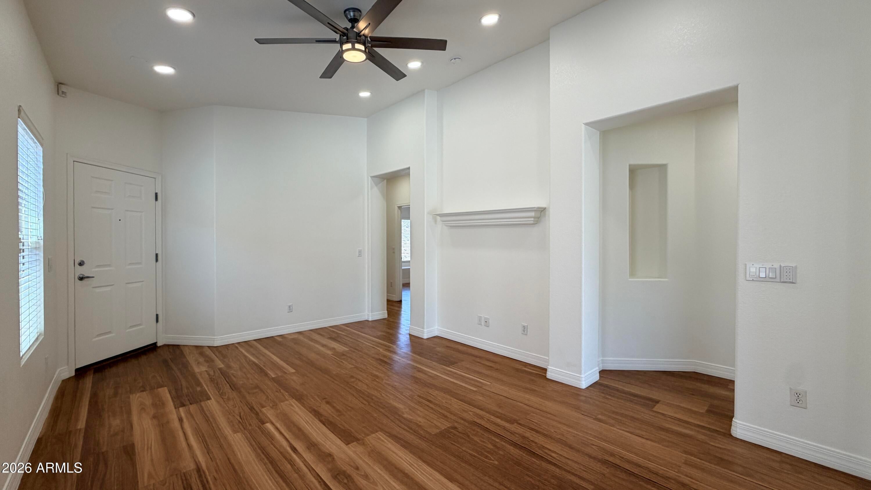 3 S Laveen Place