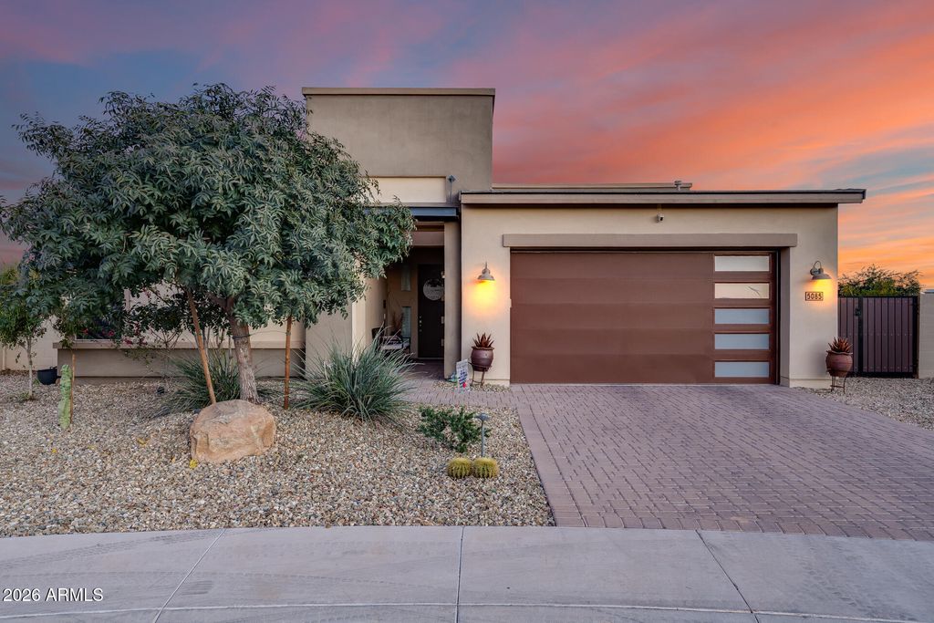 Photo of 5085 S Crosscreek Drive, Chandler, AZ 85249 (MLS # 6966377)