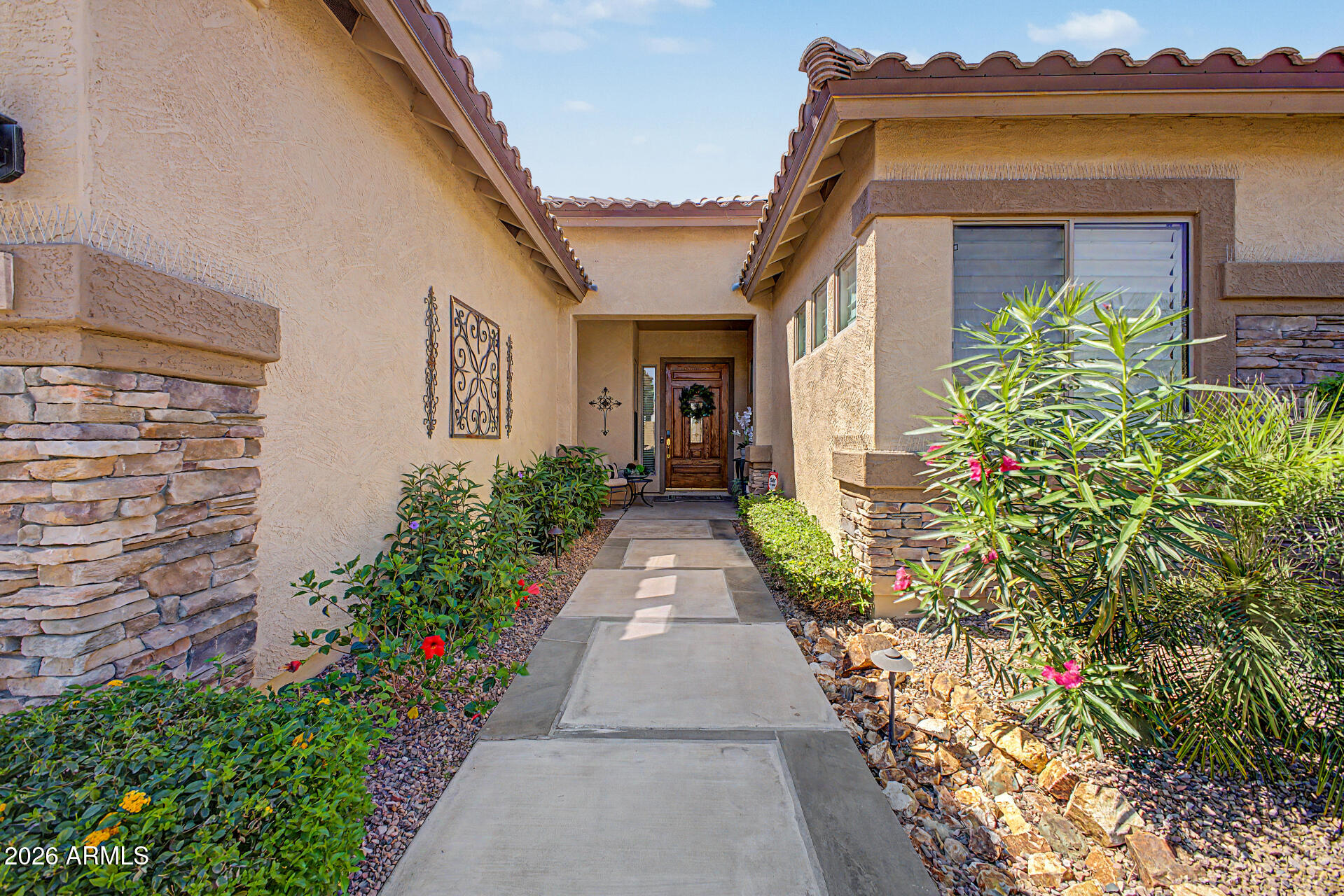 3915 E MEADOWVIEW Drive