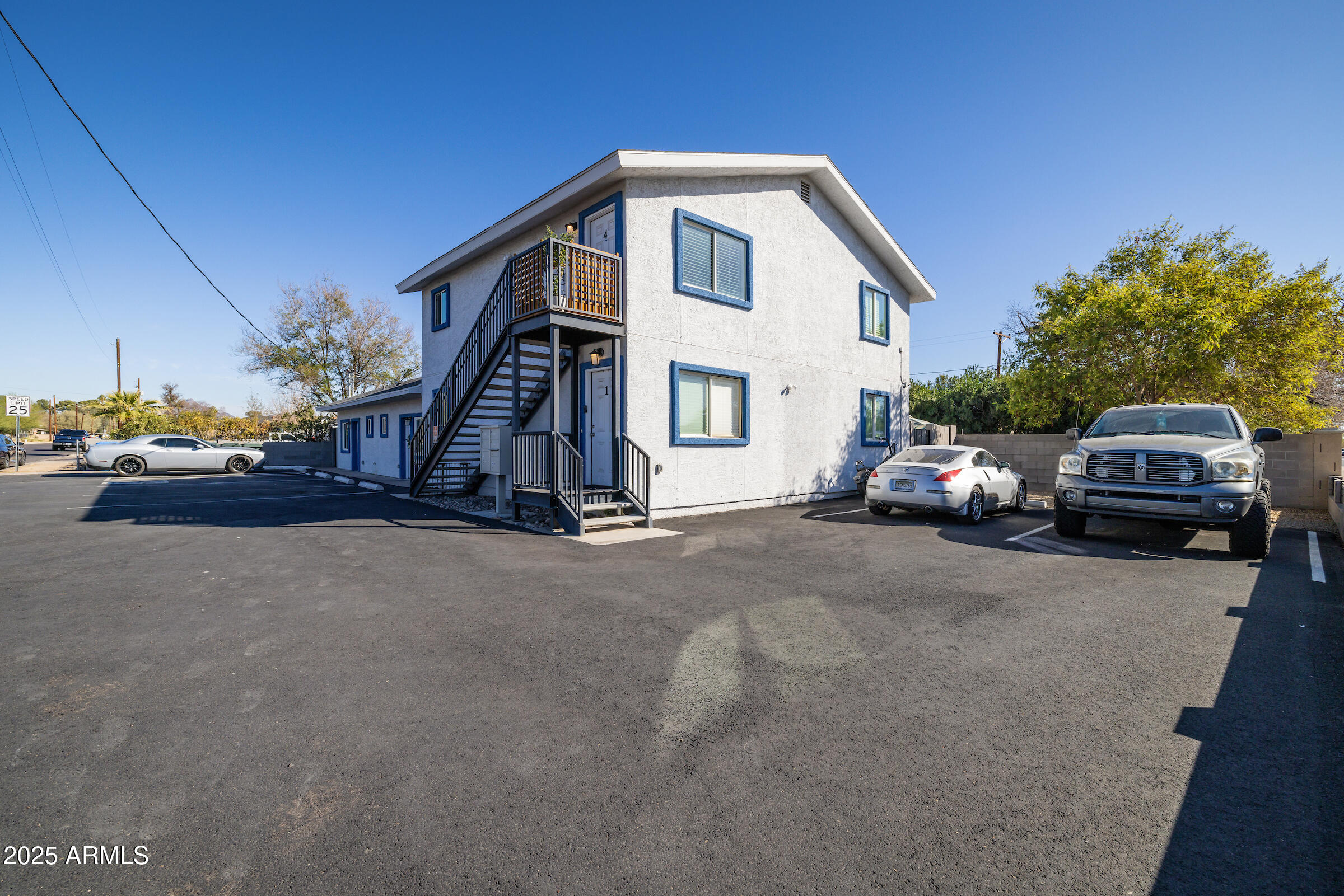 2301 N 27TH Street