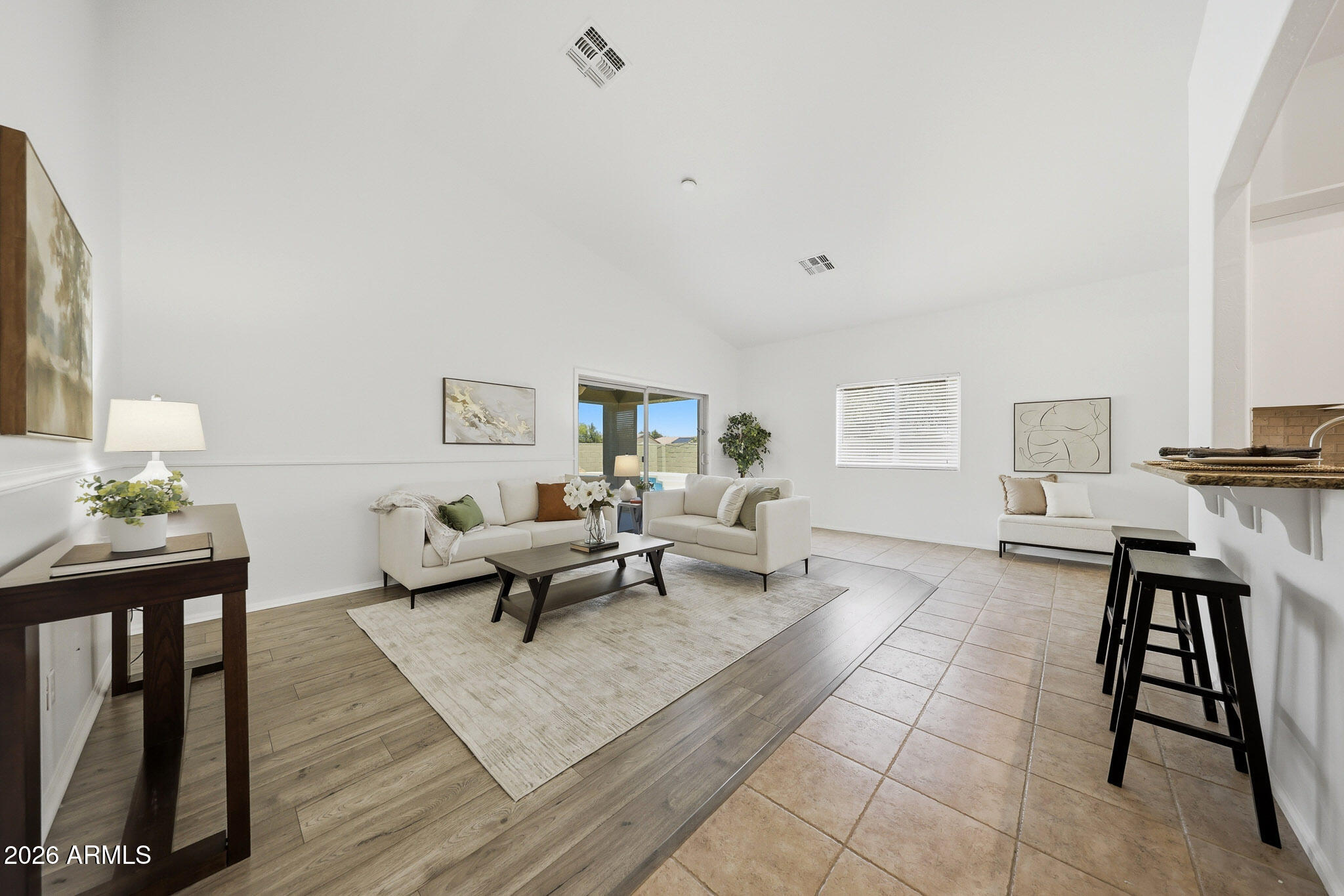 2340 W GOLDMINE MOUNTAIN Drive