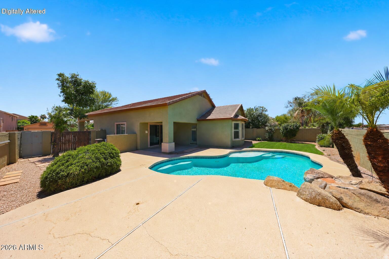 2340 W GOLDMINE MOUNTAIN Drive