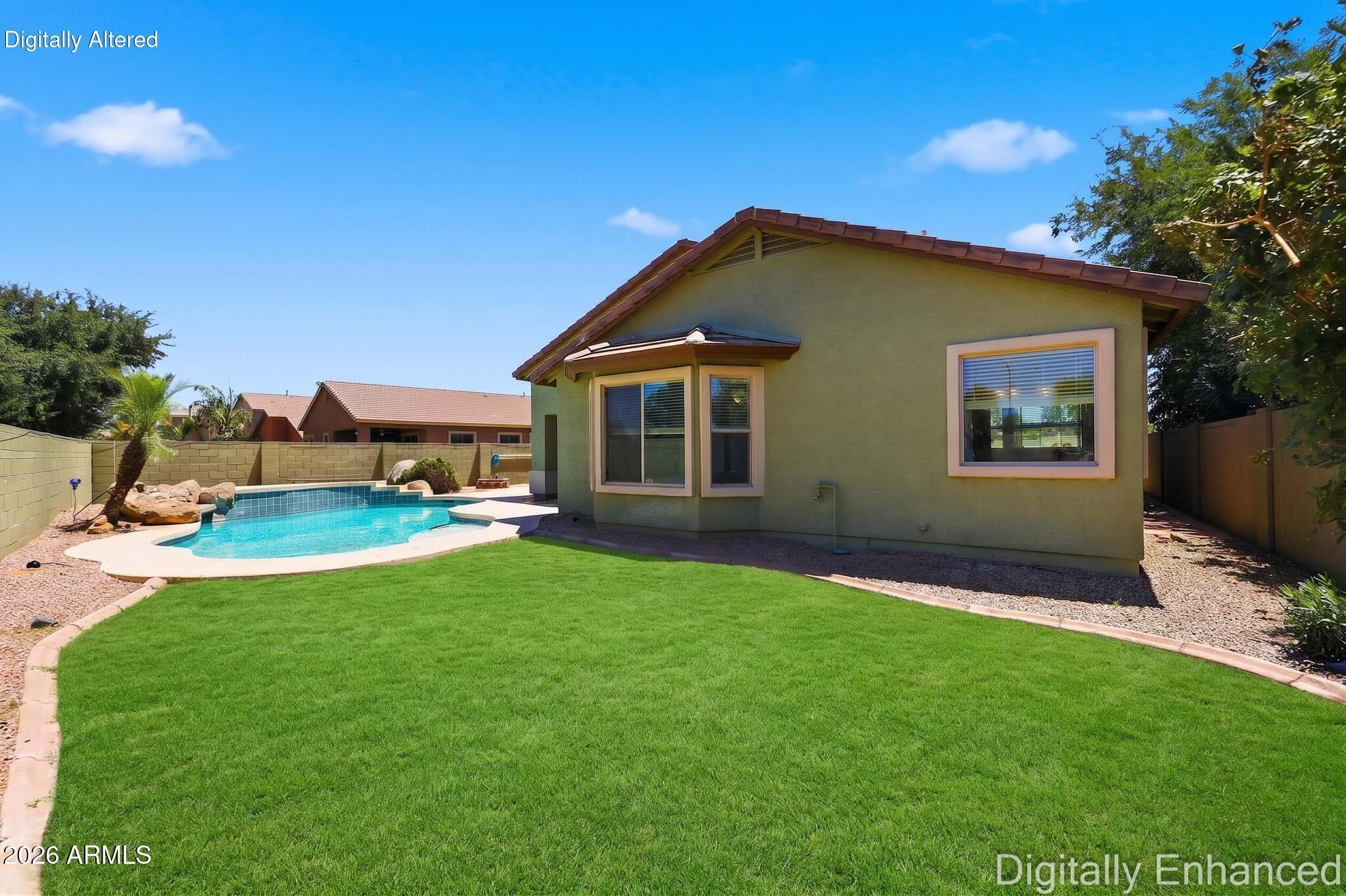 2340 W GOLDMINE MOUNTAIN Drive