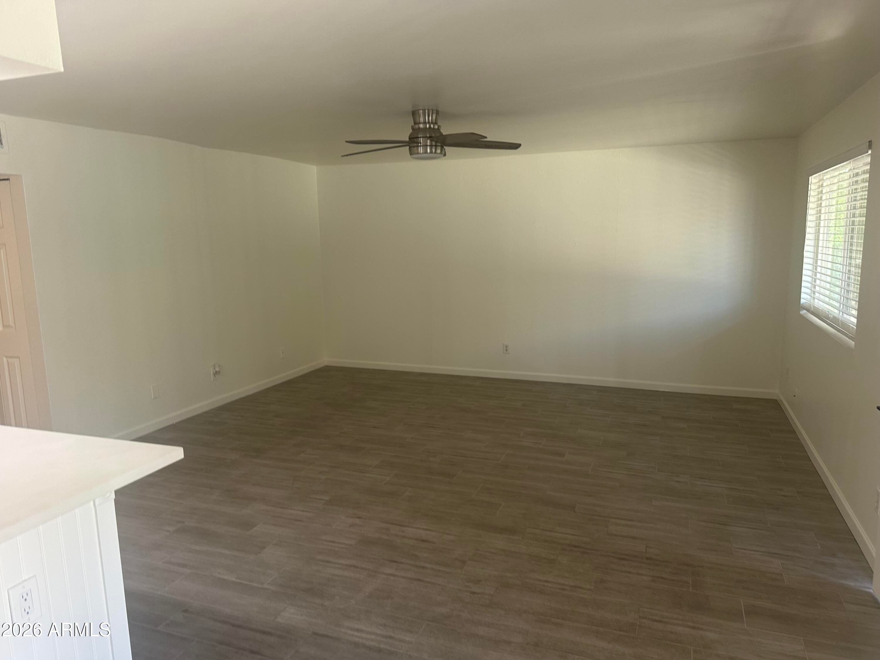 1212 N 84TH Place