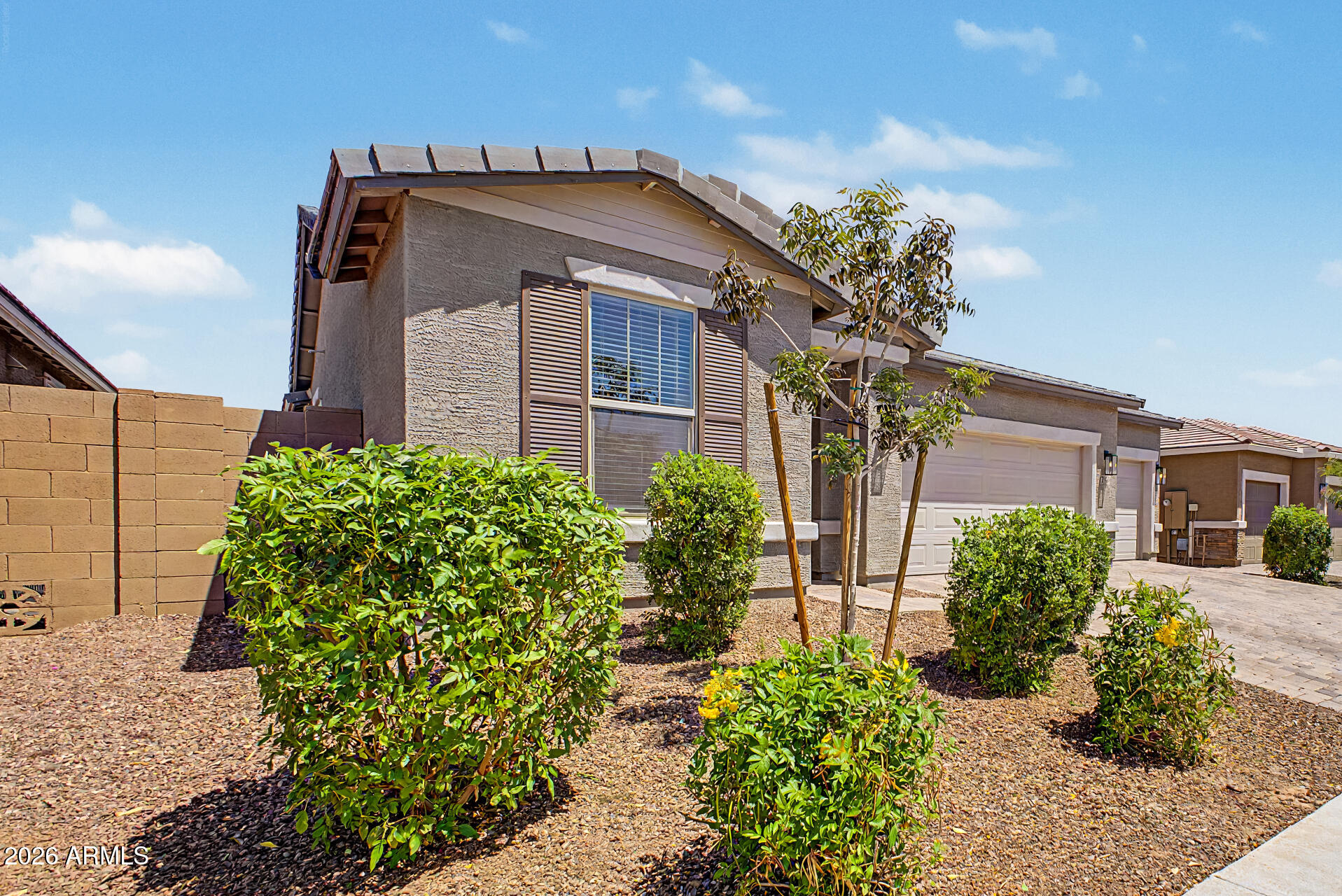 17850 W RUNNING DEER Trail