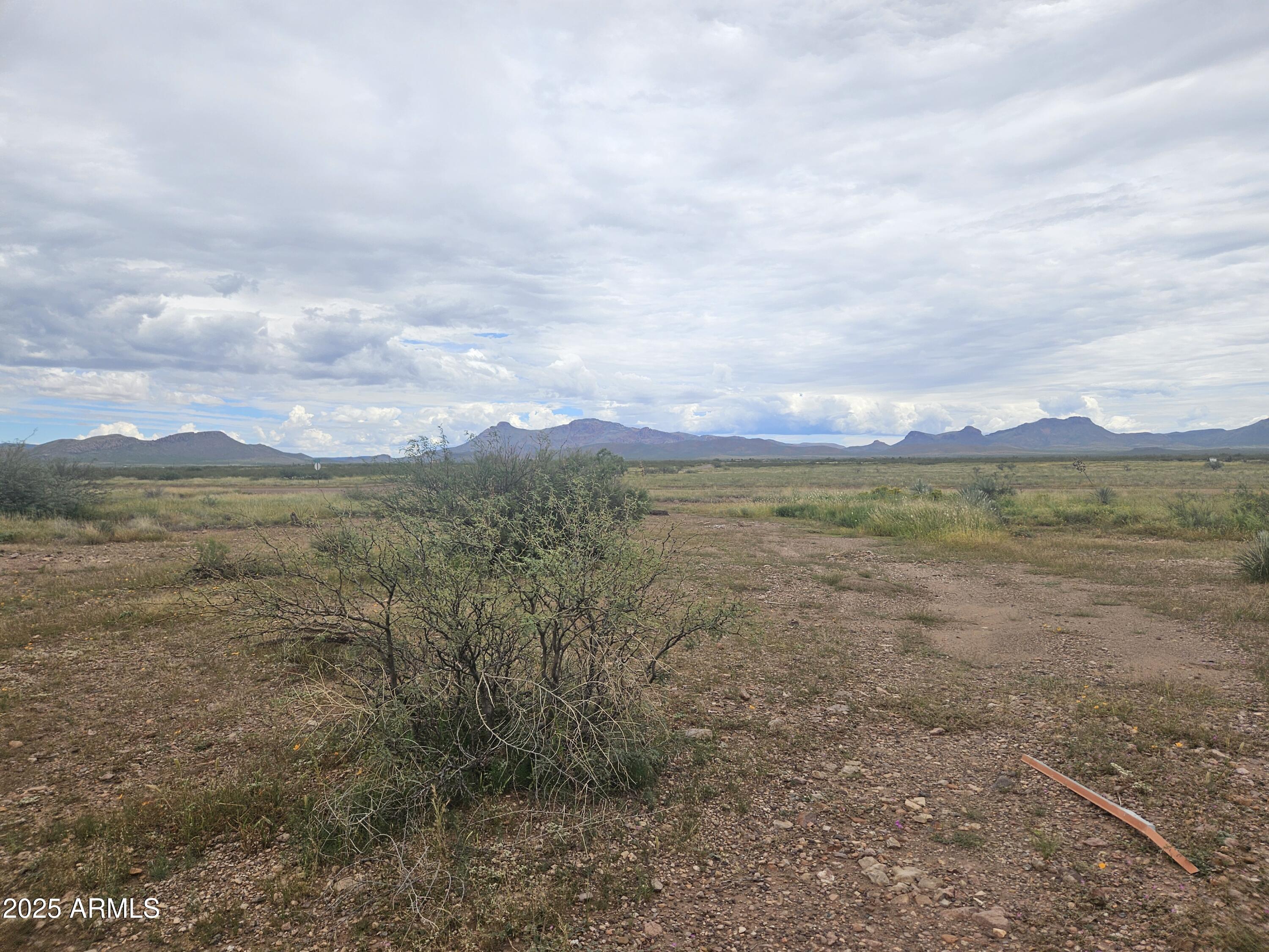 TBD E VIA OCOTILLO -- 940