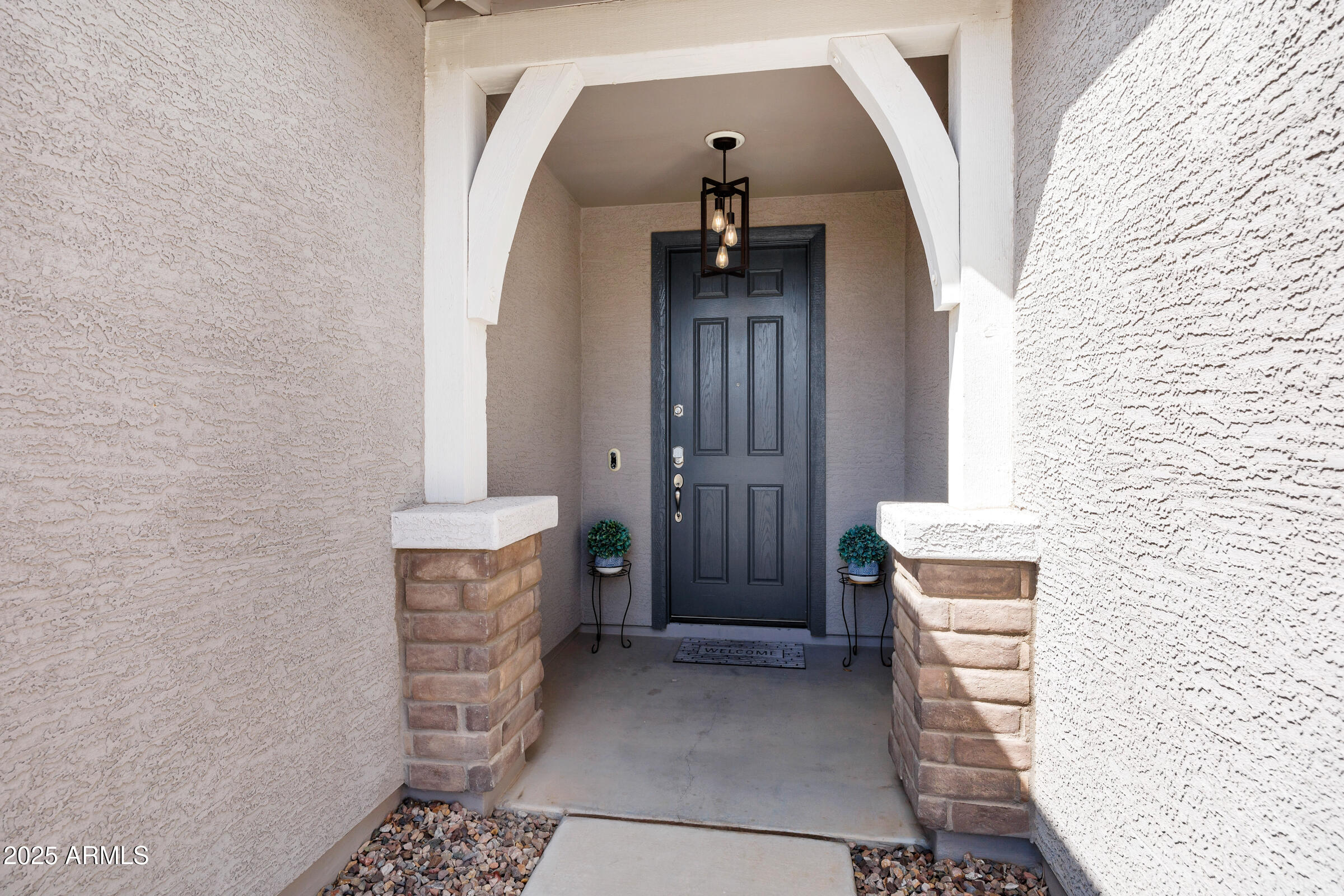 3728 E NARROWLEAF Drive