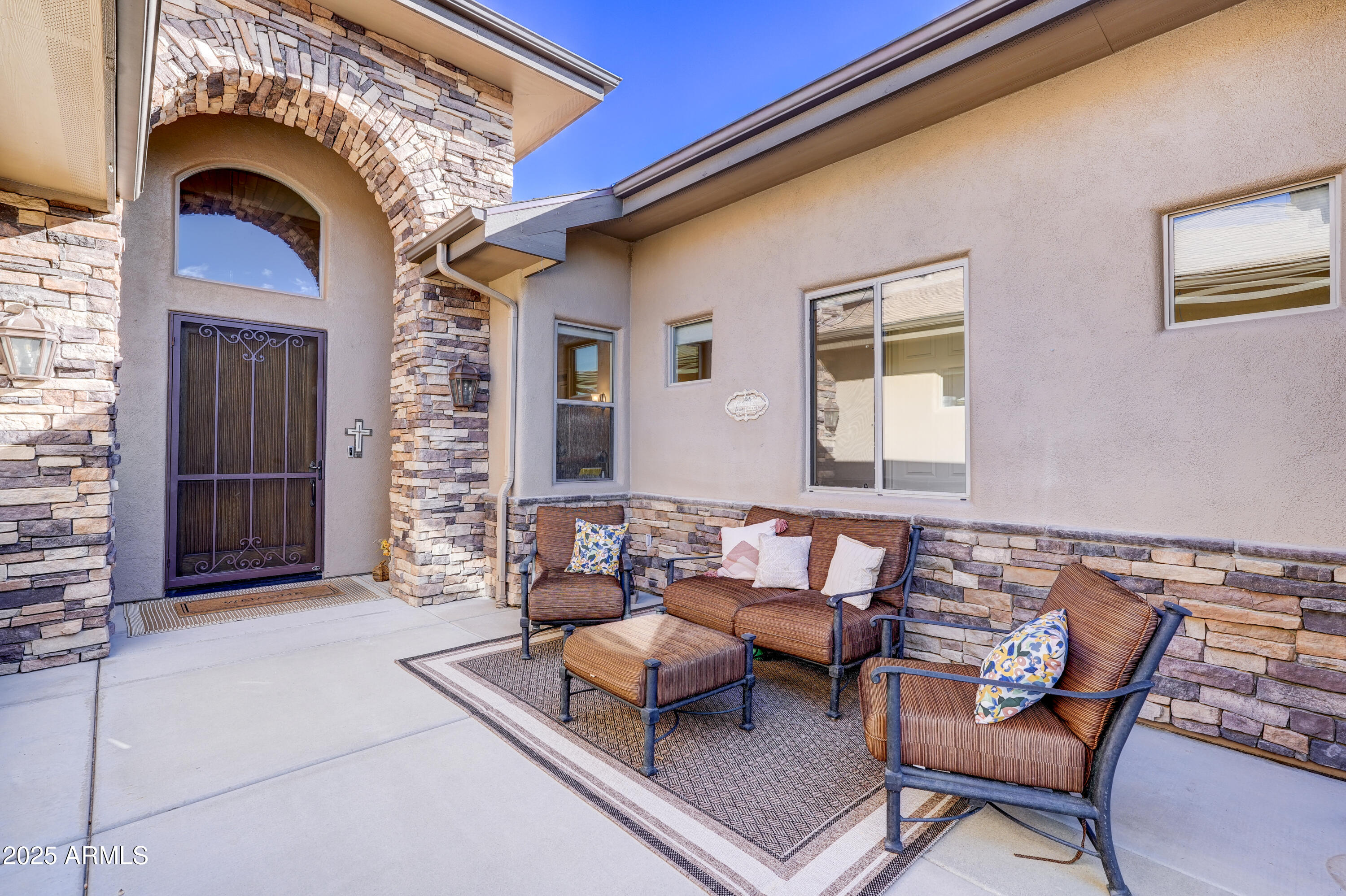 422 BLOOMINGDALE Drive