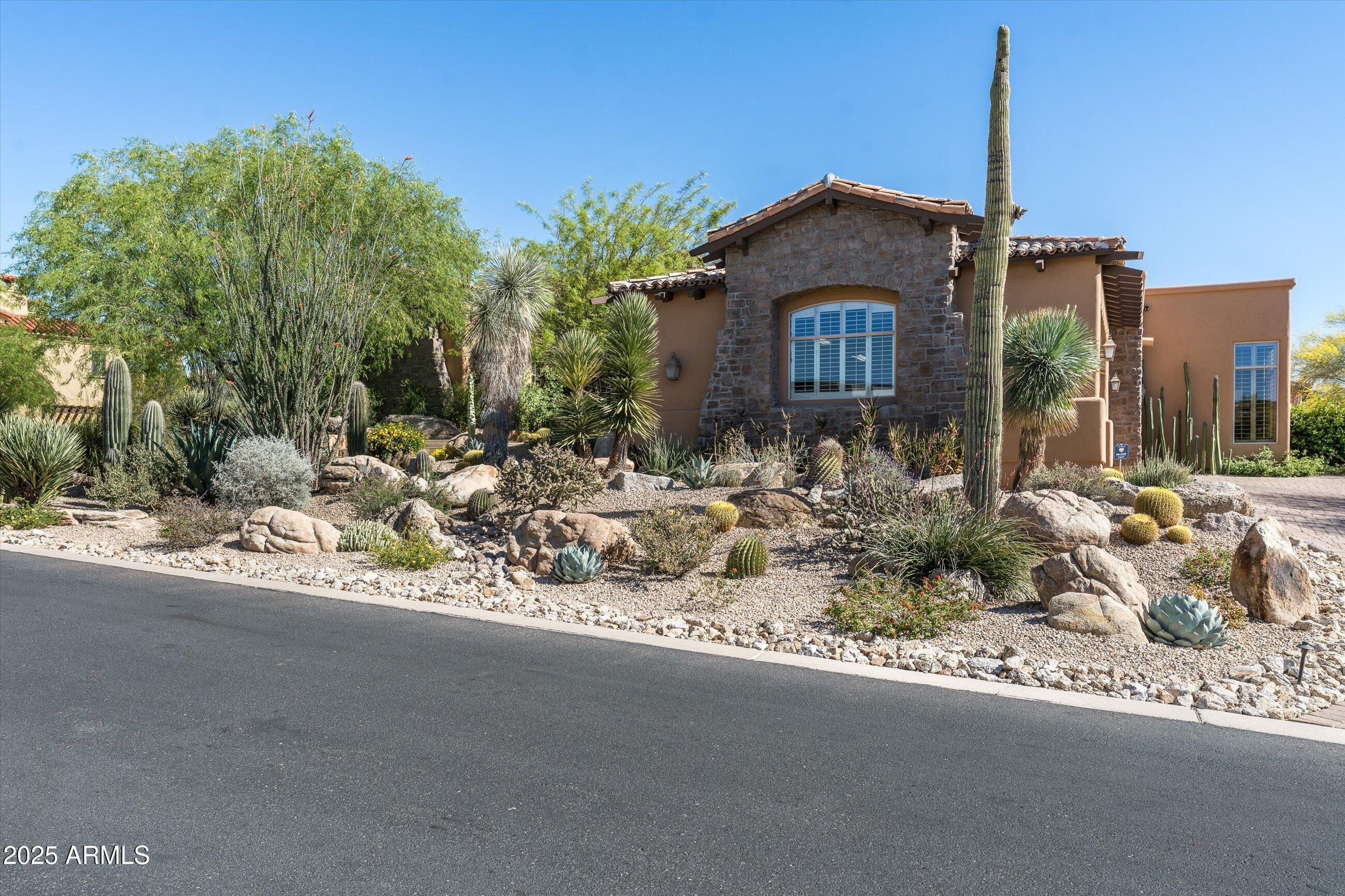 10531 E CINDER CONE Trail