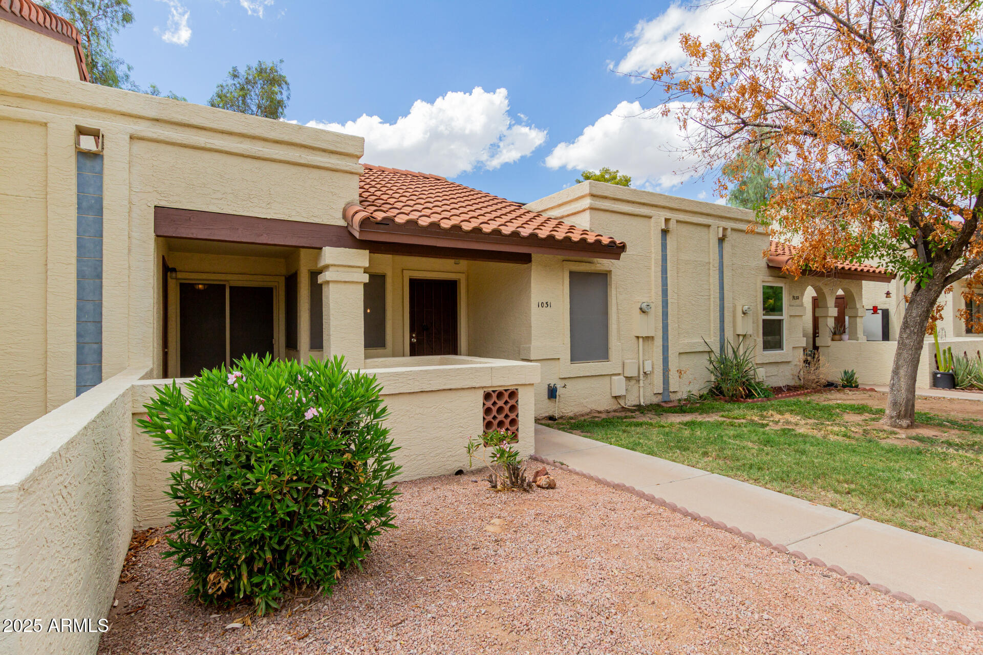 5136 E EVERGREEN Street 1031