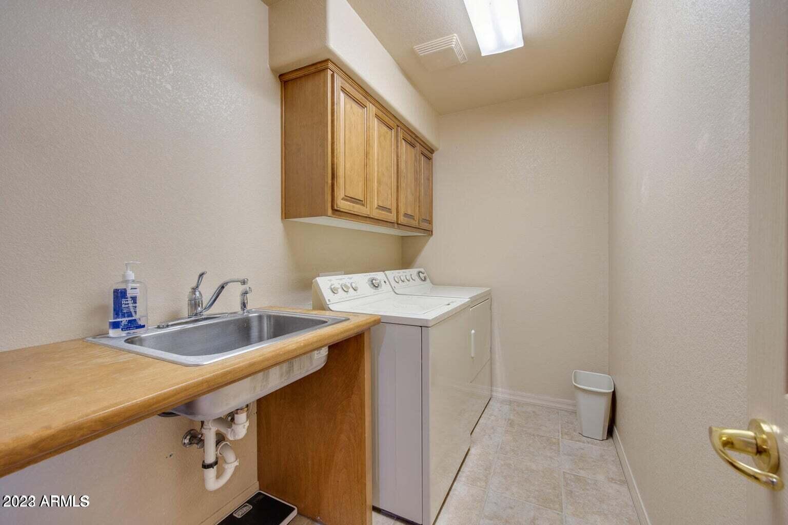 VERDE VILLAGE AMD - Residential