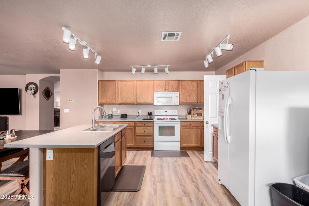 Photo of 5731 W Aster Drive, Glendale, AZ 85304 (MLS # 6955074)