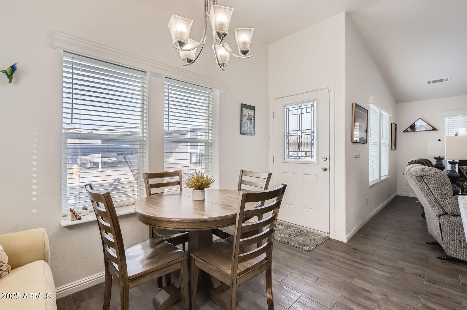 650 N Hawes Road N 3217