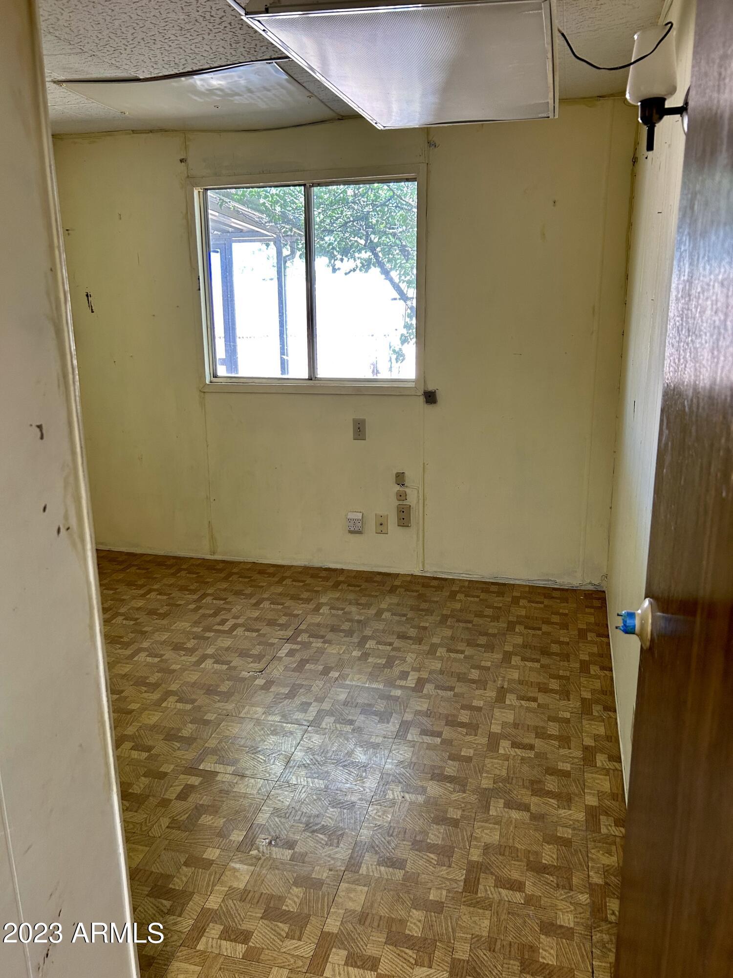 SULGER UNIT 1 - Residential