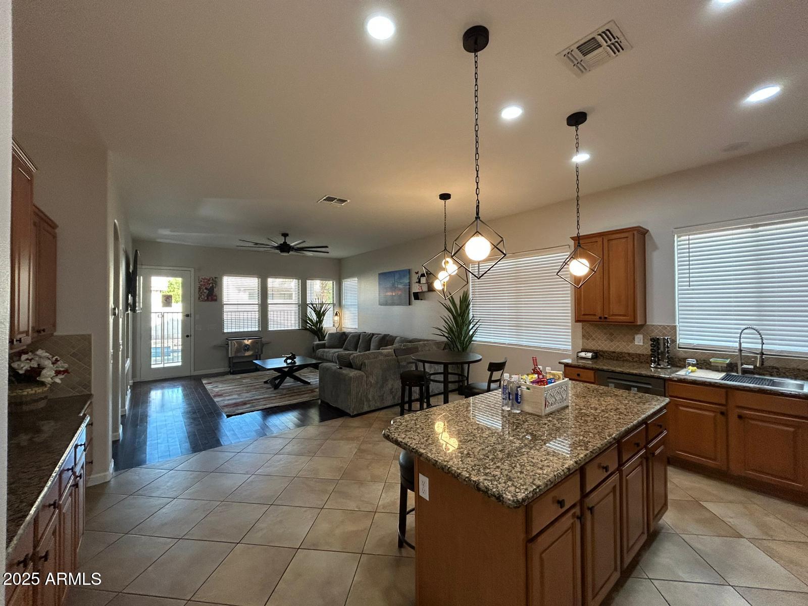8820 W GLENN Drive