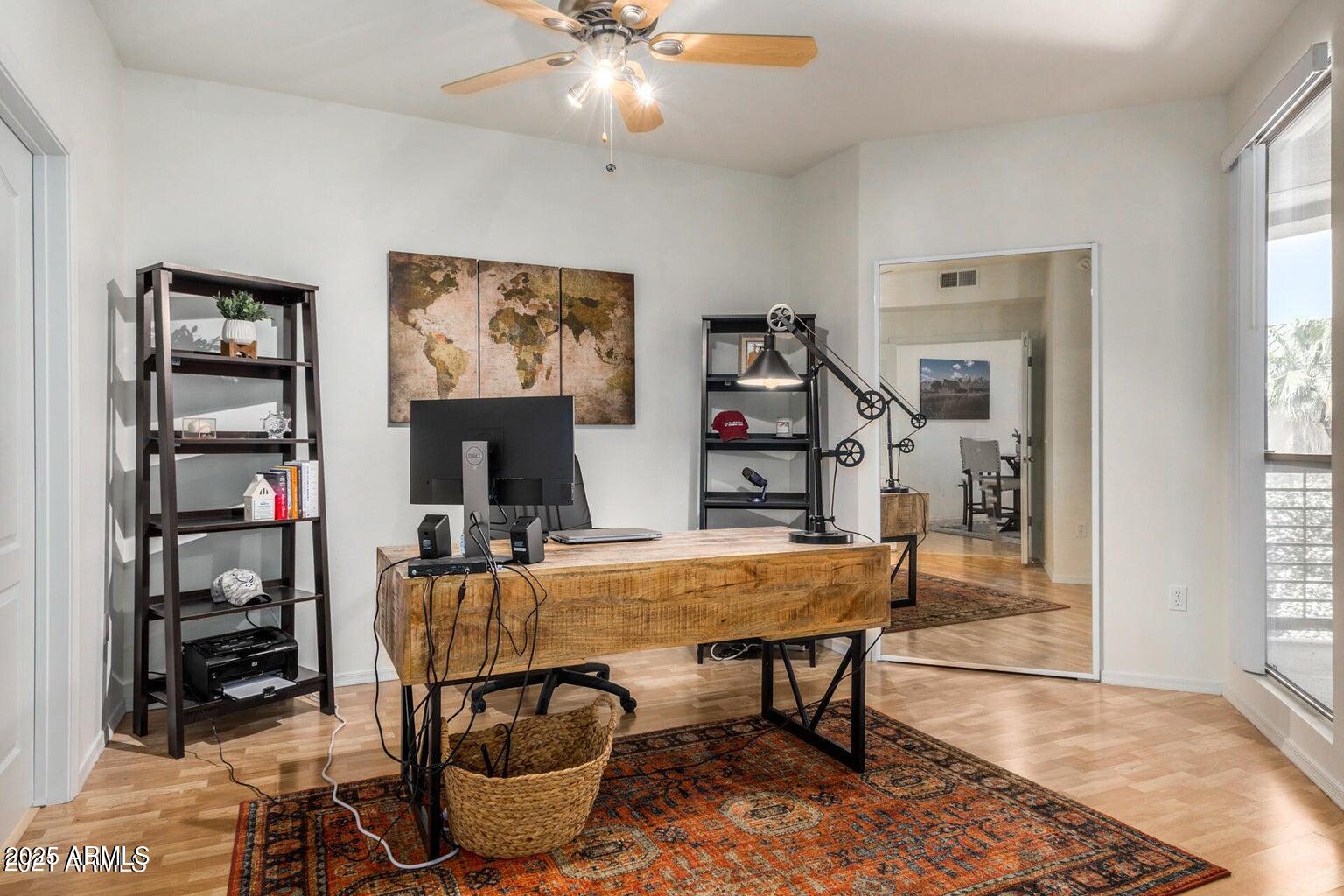 1701 E COLTER Street 458