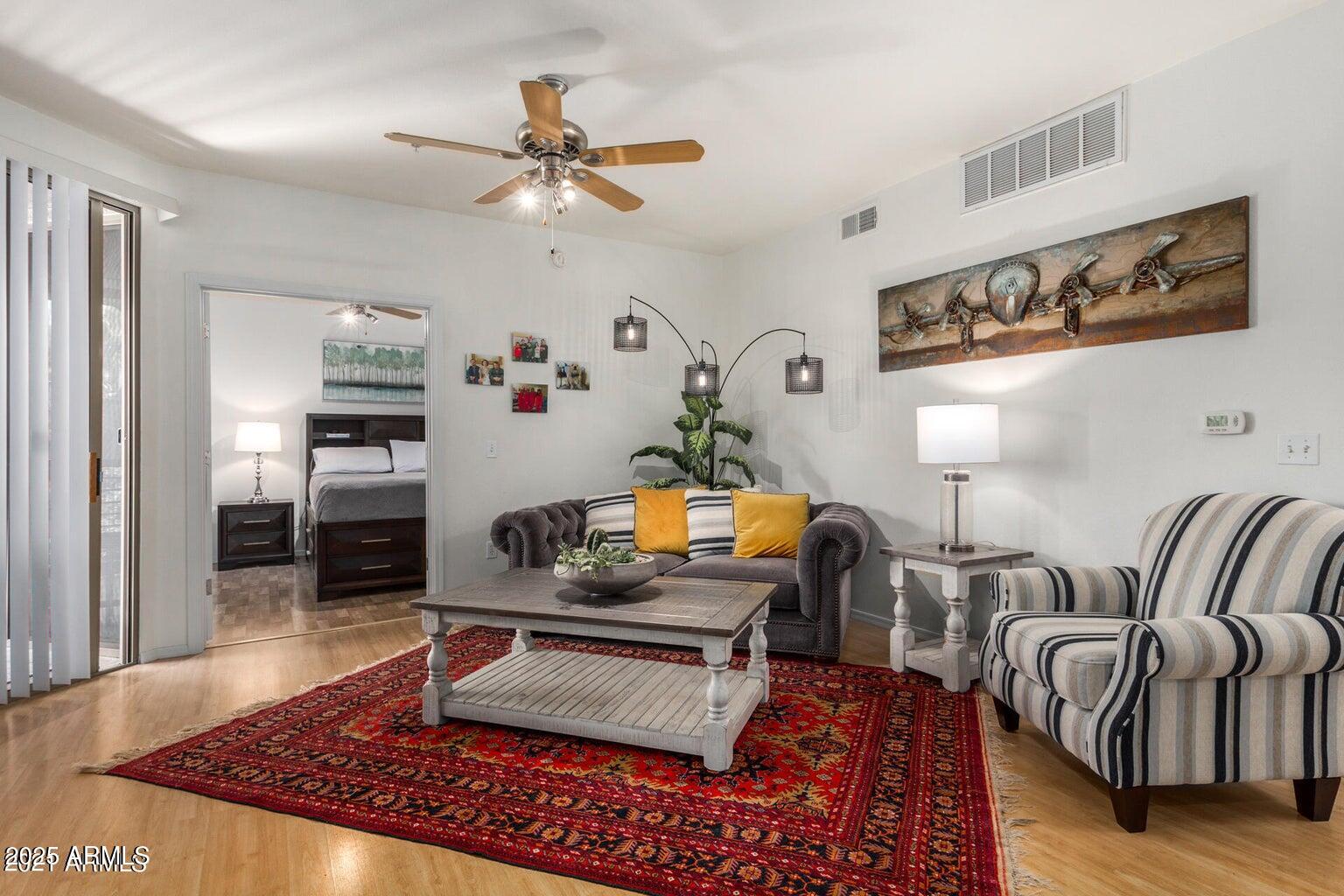 1701 E COLTER Street 458