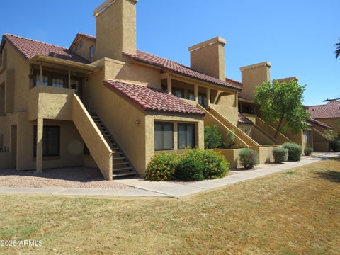 Photo of 4901 S Calle Los Cerros Drive #279, Tempe, AZ 85282 (MLS # 7058108)