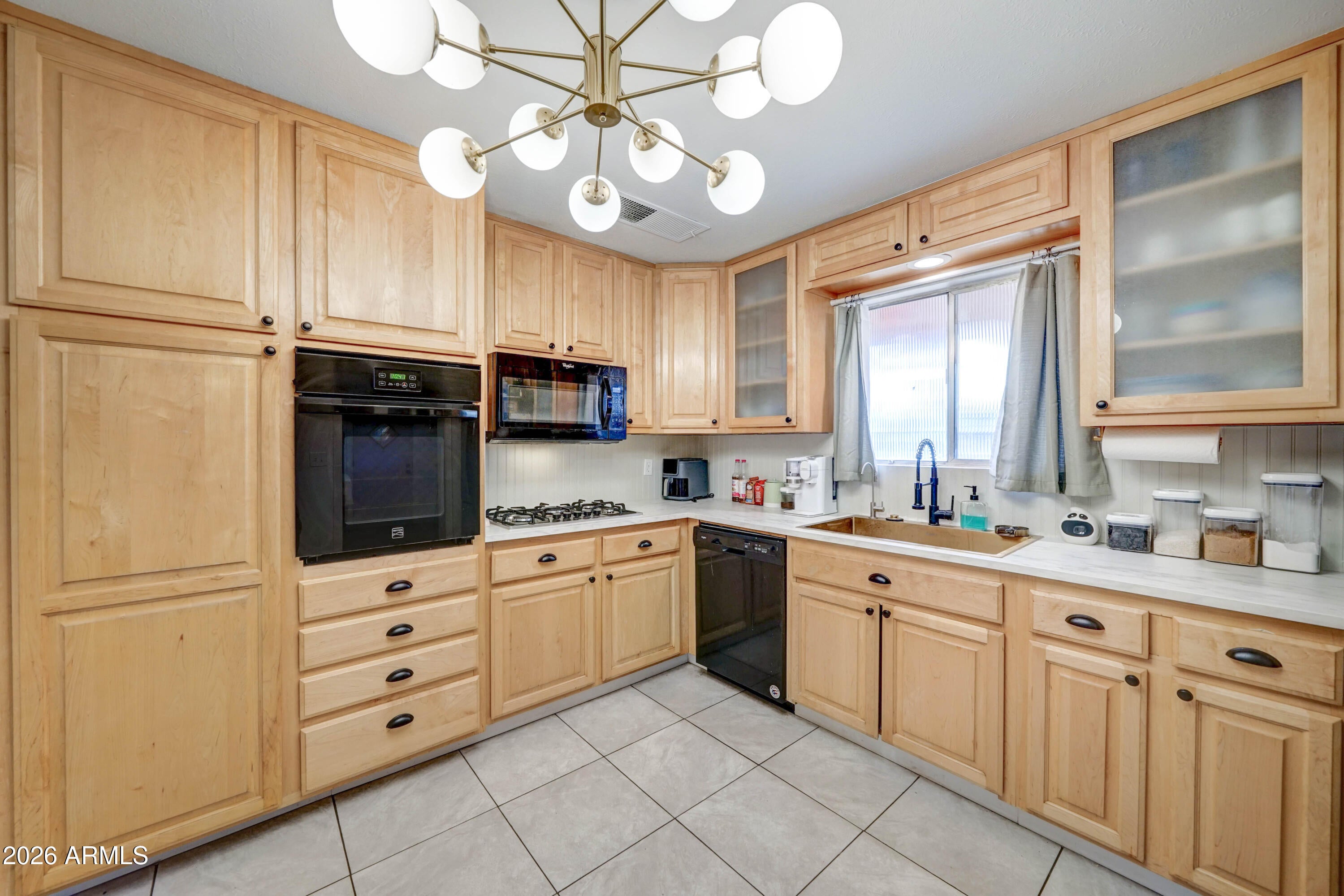 2908 W CORRINE Drive
