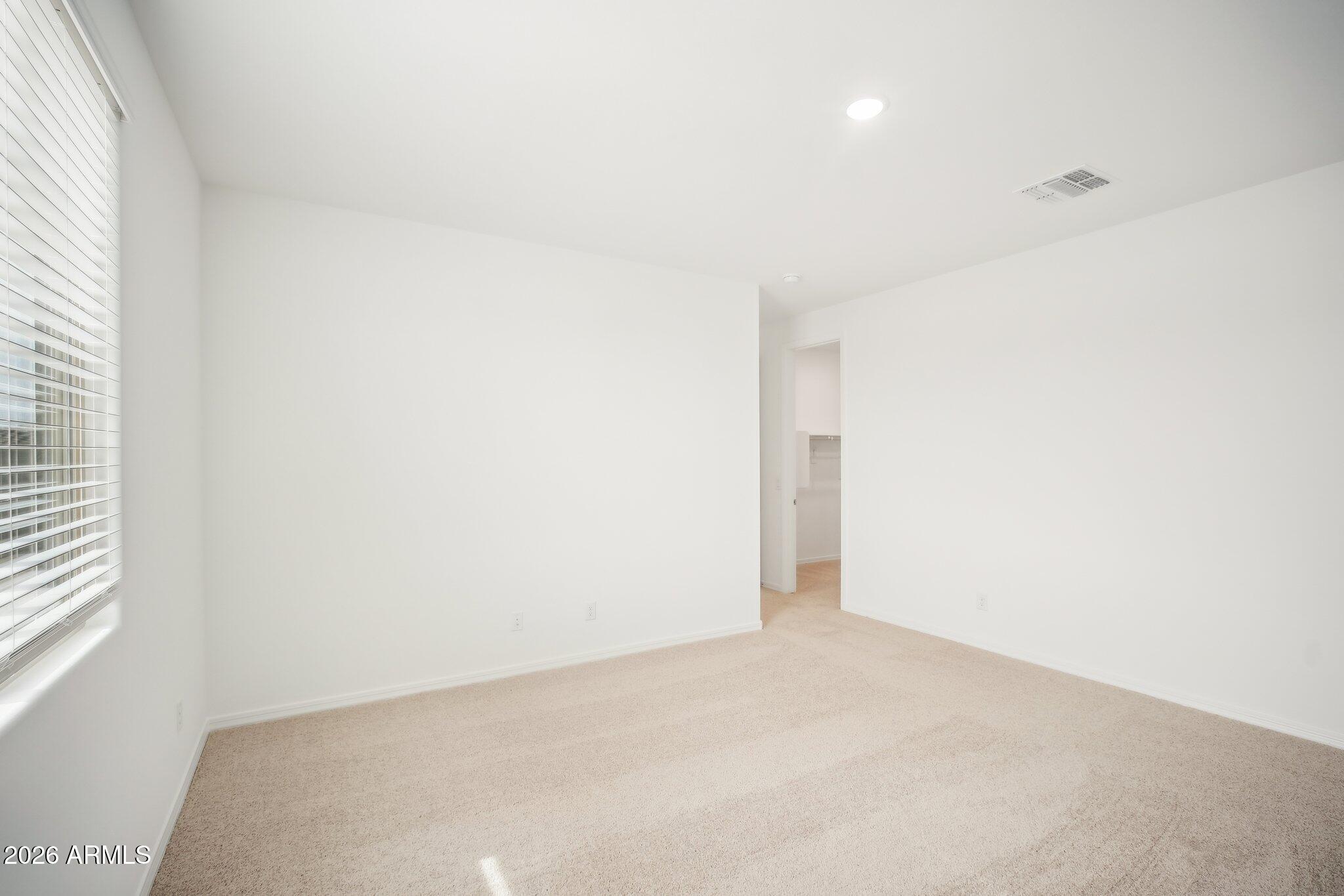 15743 W DEANNE Drive