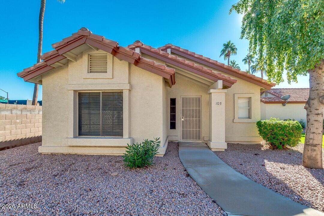 1120 N VAL VISTA Drive 103