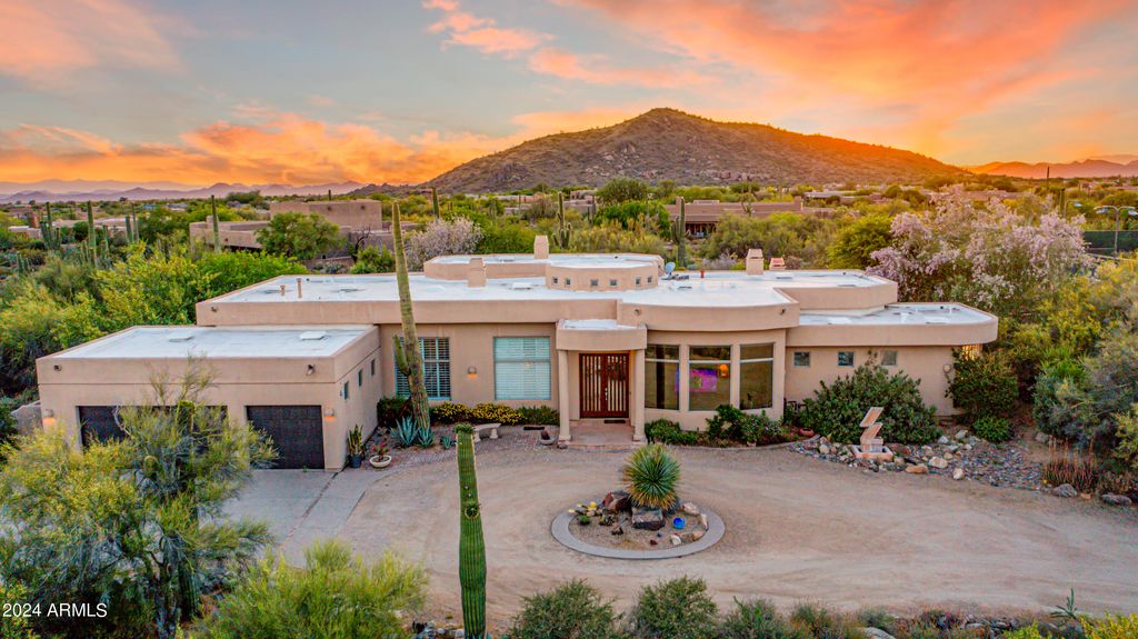 Photo of 8400 E Dixileta Drive #120, Scottsdale, AZ 85266 (MLS # 6953301)