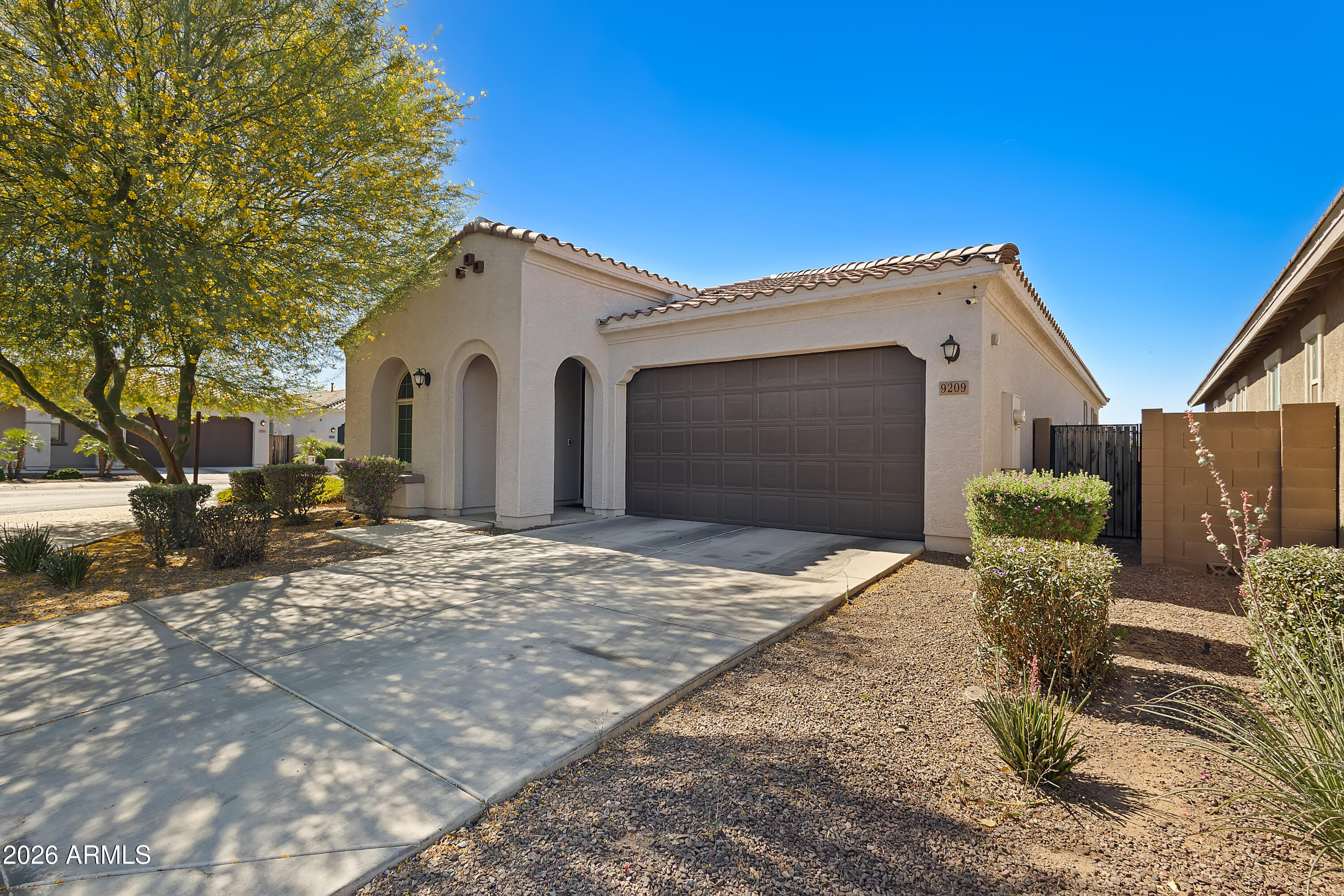9209 W Wilow Bend Lane