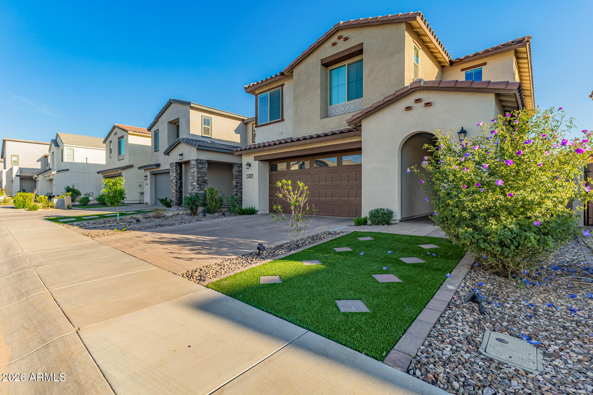 1487 E BLUE SPRUCE Lane