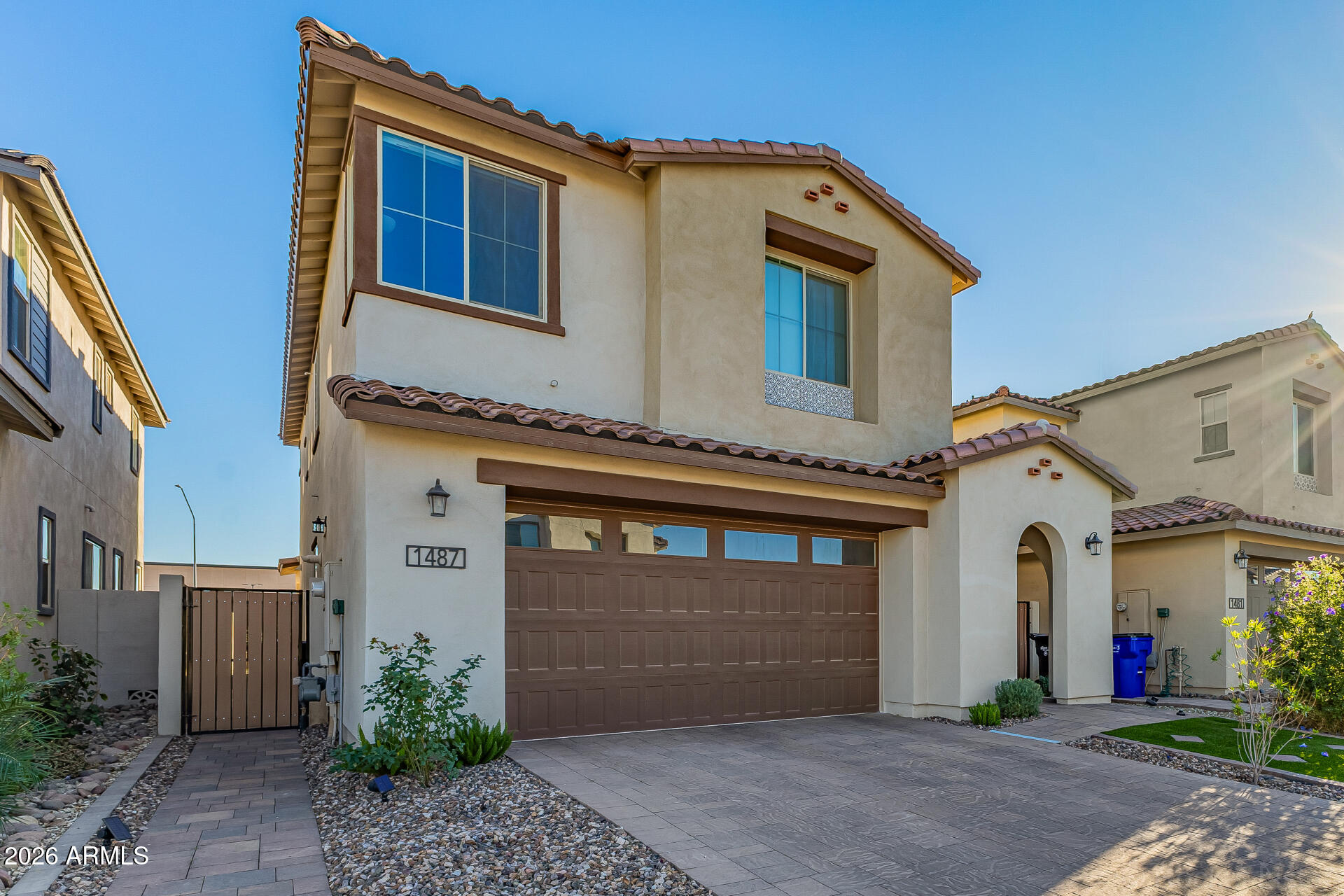 1487 E BLUE SPRUCE Lane