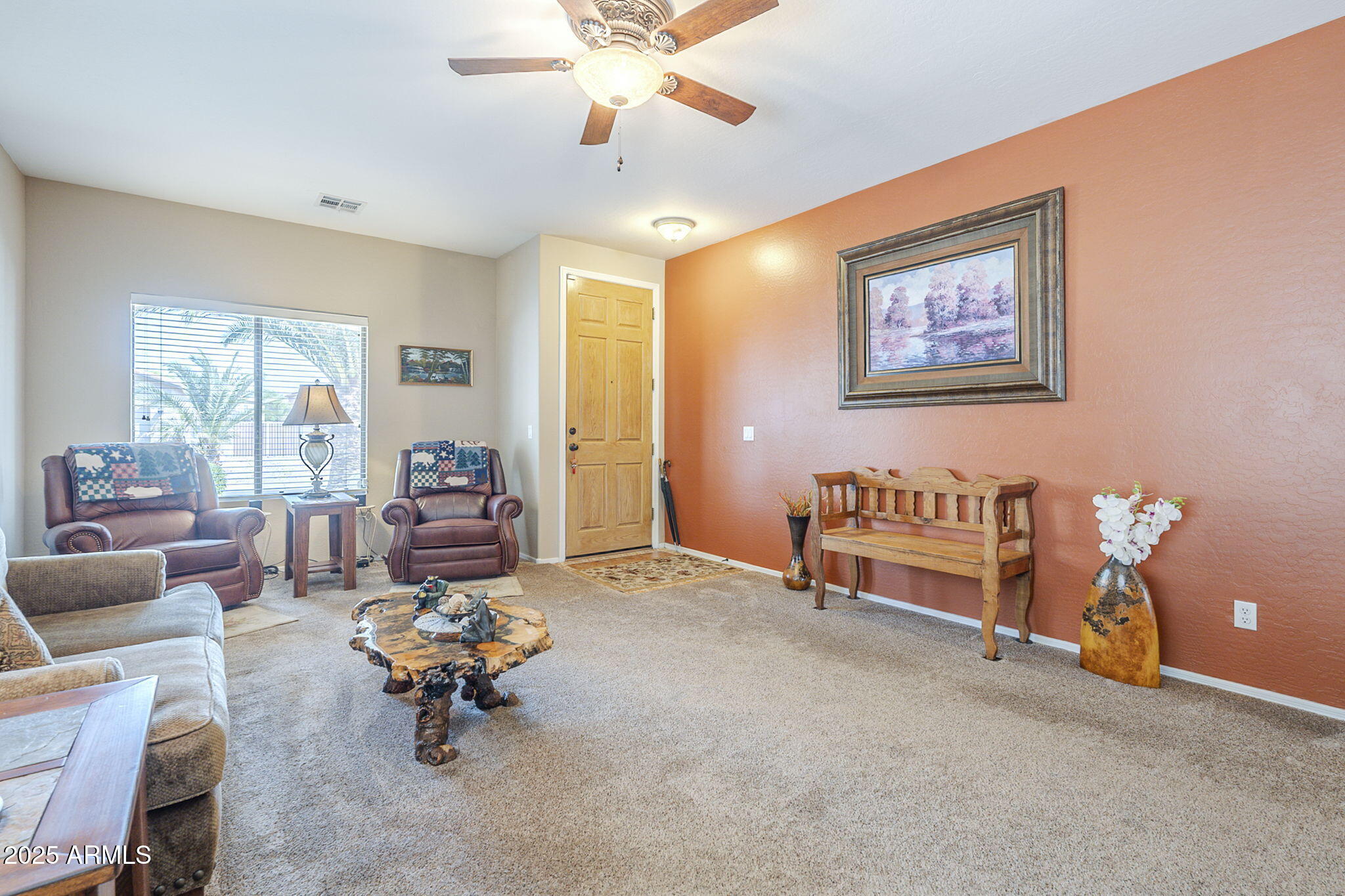 525 E SHAWNEE Road