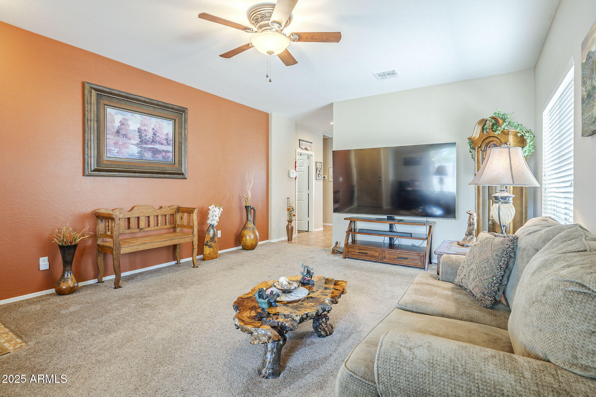525 E SHAWNEE Road