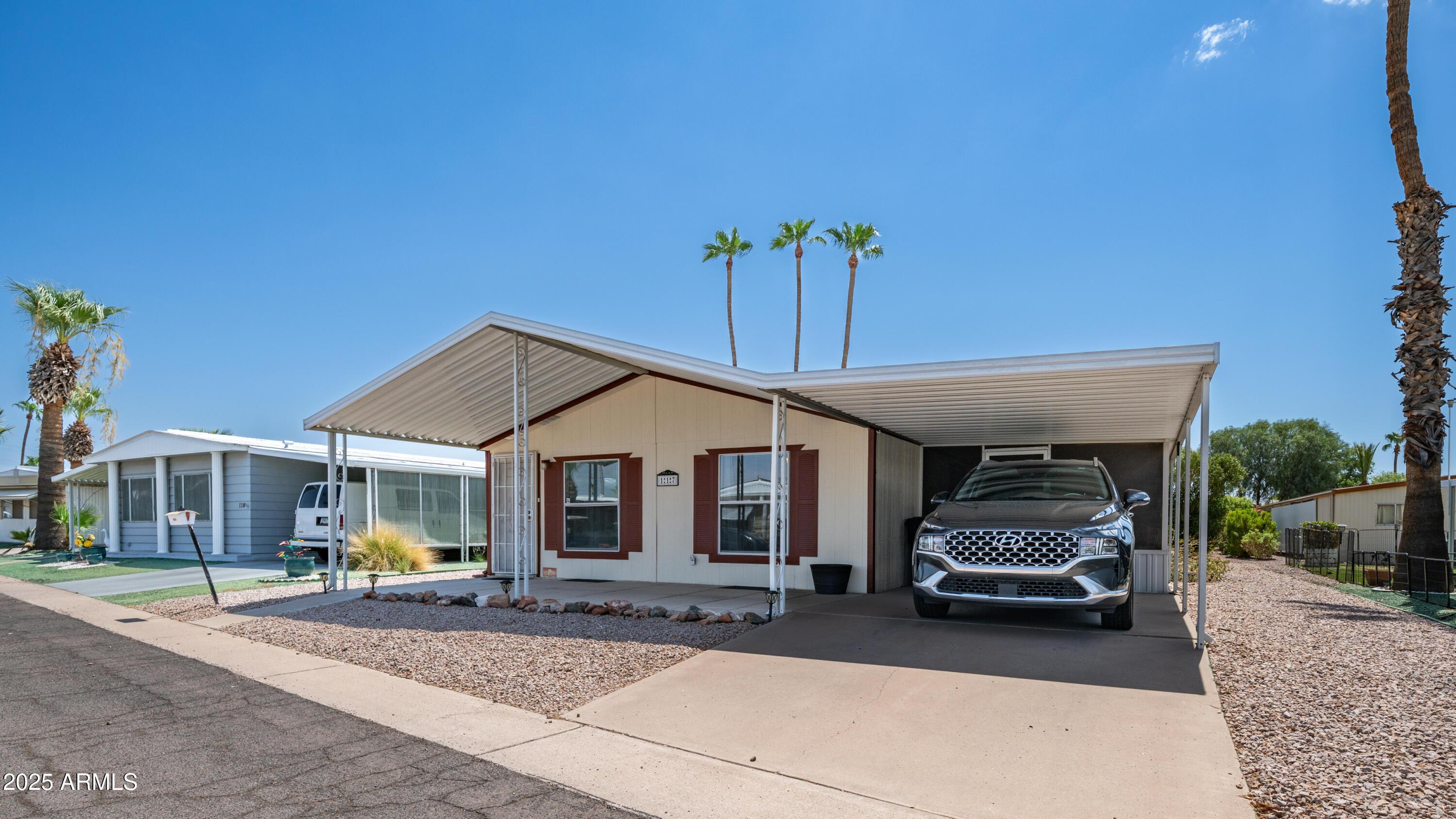 120 N VAL VISTA Drive 117