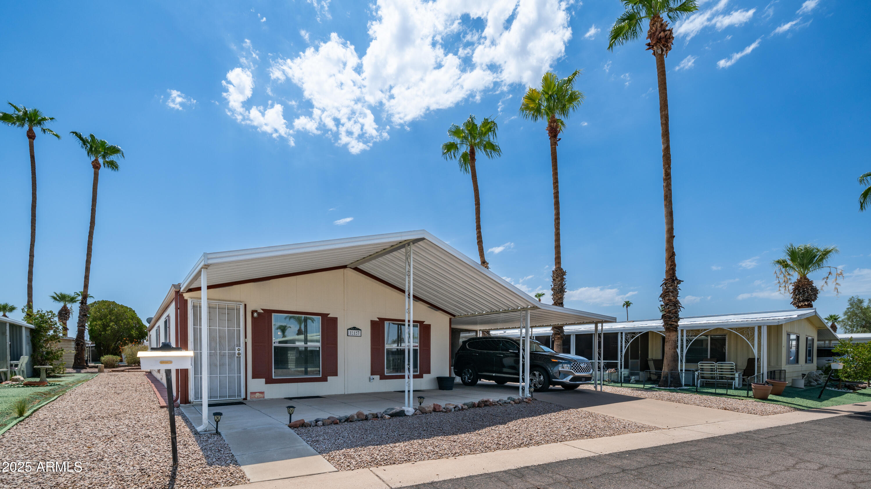 120 N VAL VISTA Drive 117