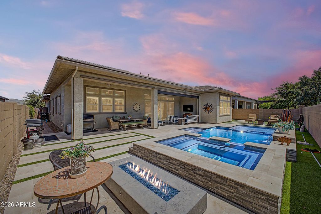 Photo of 7701 S Barlow Drive, Gilbert, AZ 85298 (MLS # 7031034)