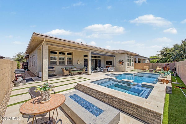 7701 S BARLOW DR, GILBERT, AZ 85298 - Image 4651c034fba4c4ac8ae356a258c2efdb/3540871824