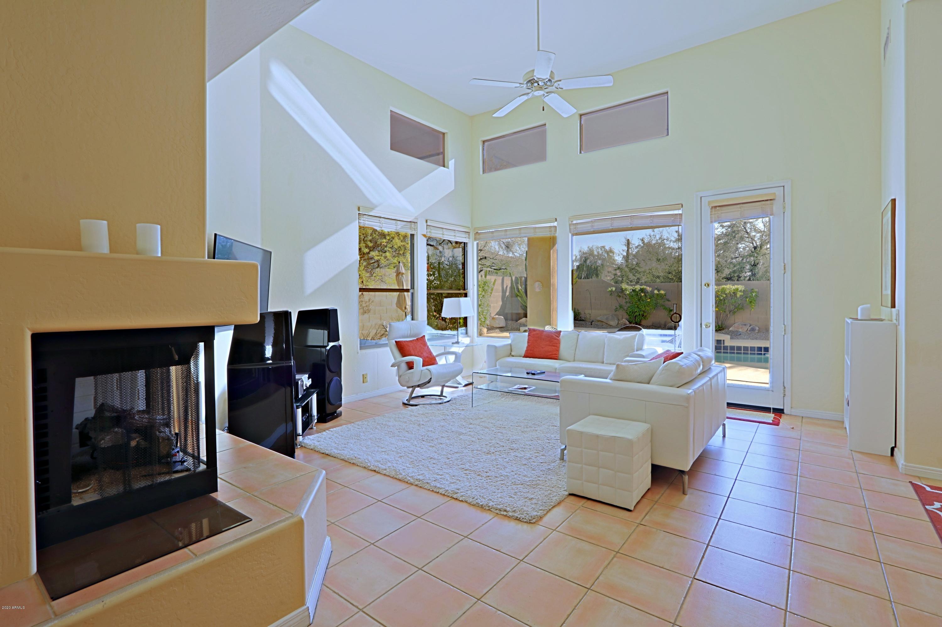 6803 E EAGLE FEATHER Road