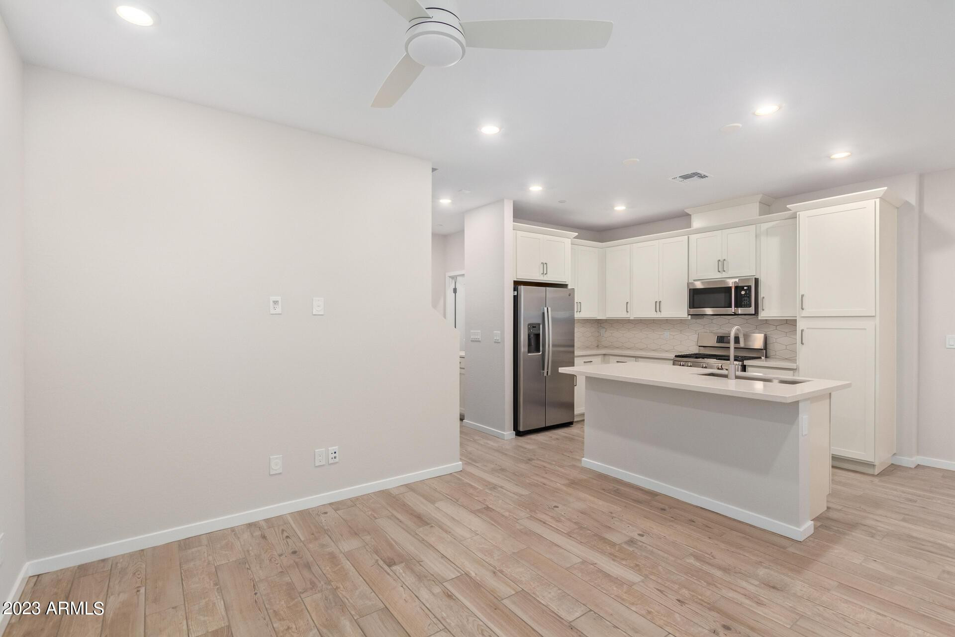729 E Zesta Lane Unit 103