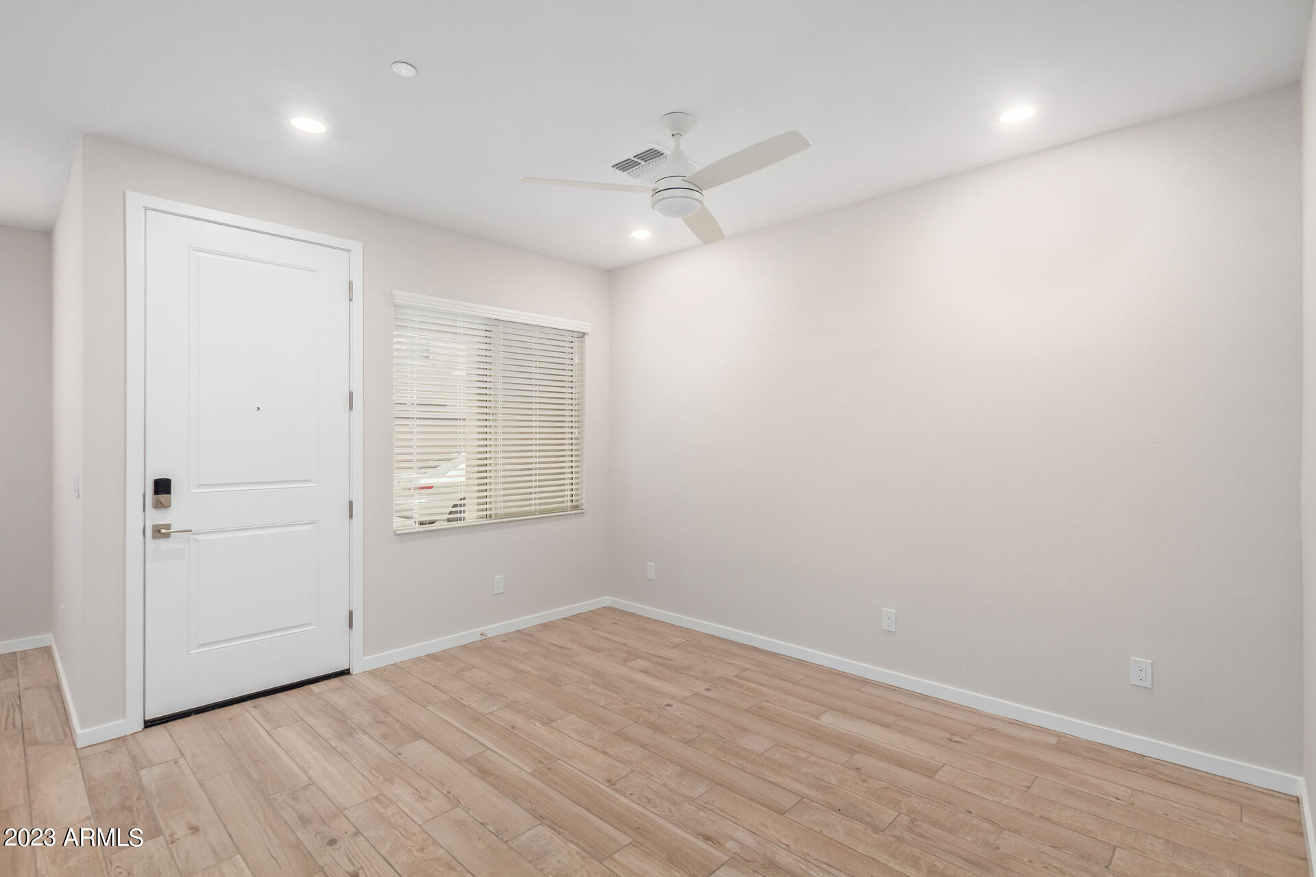 729 E ZESTA Lane 103