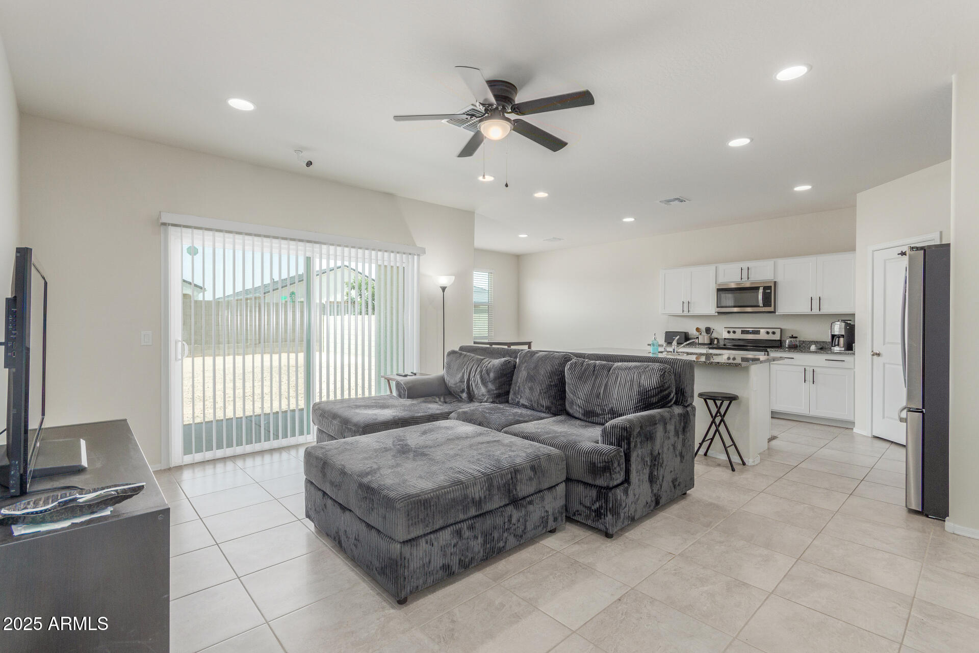 1160 W AVALON CANYON Drive