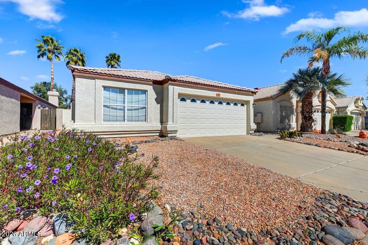 4626 E CHARLESTON Avenue