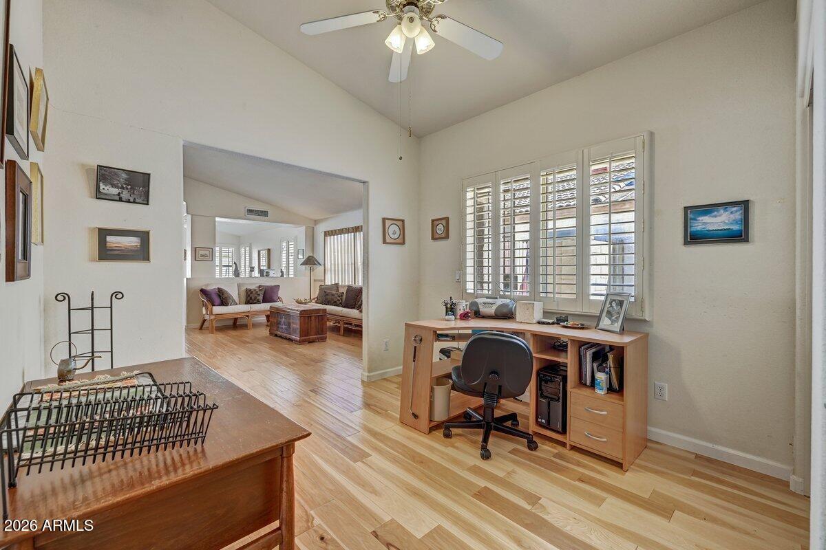 4626 E CHARLESTON Avenue