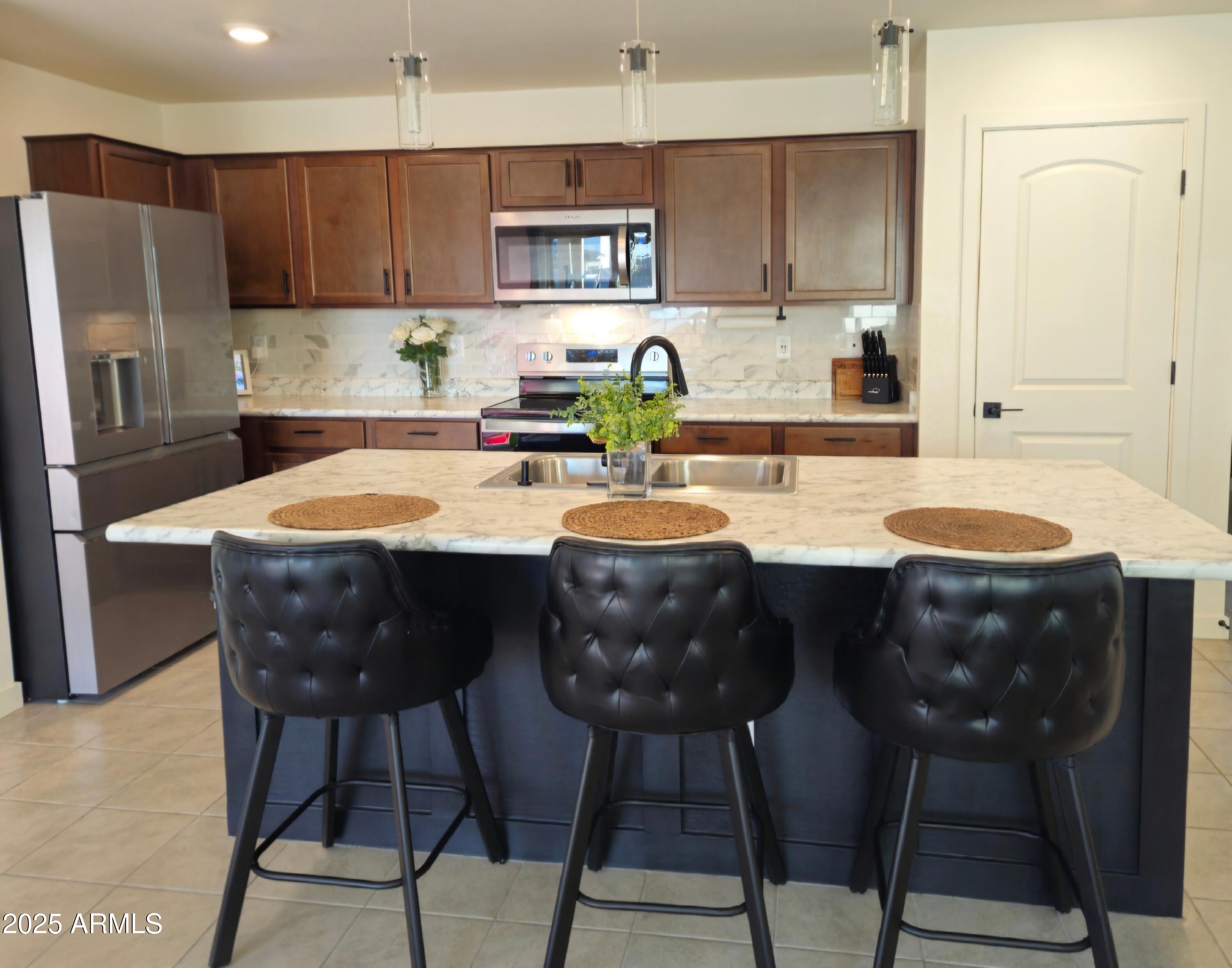 18141 W YAVAPAI Street