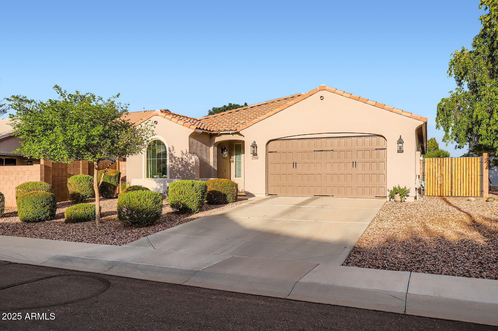 7941 S PEPPERTREE Drive
