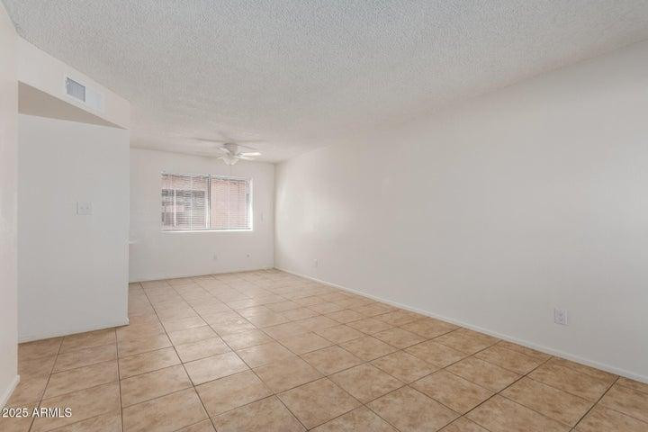 615 N Arrowhead Drive Apt 4