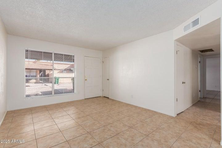 615 N Arrowhead Drive Apt 4