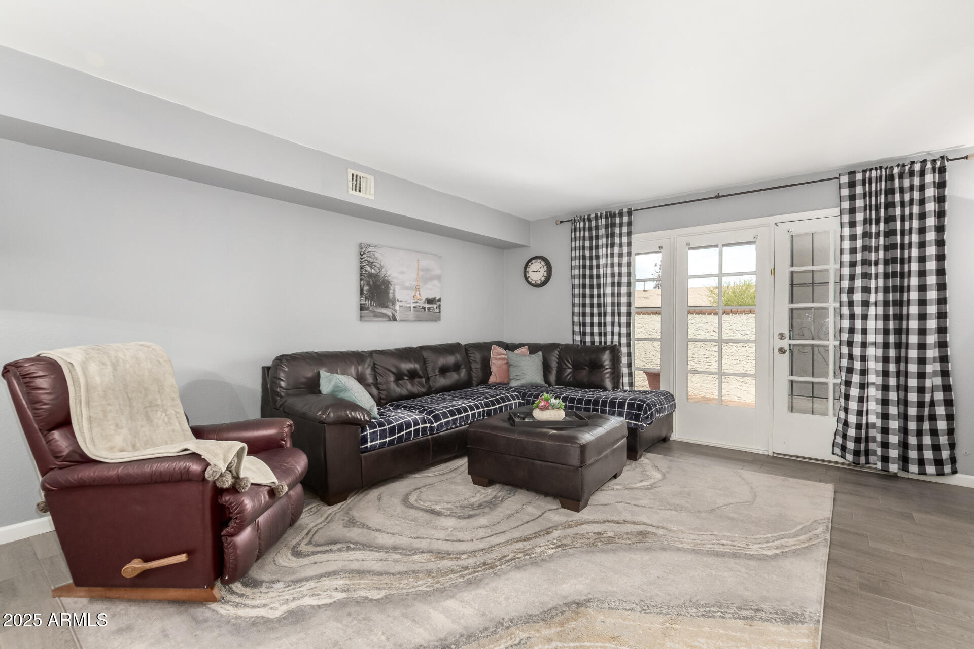2121 W UNION HILLS Drive 113