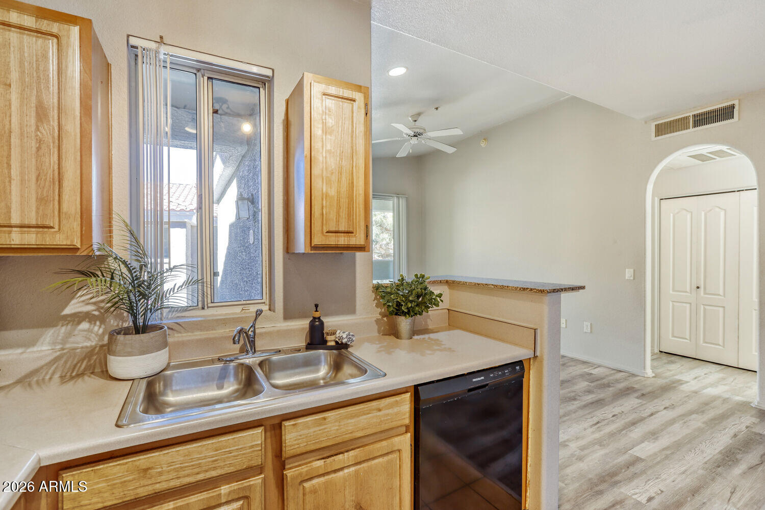 2929 W YORKSHIRE Drive 2074